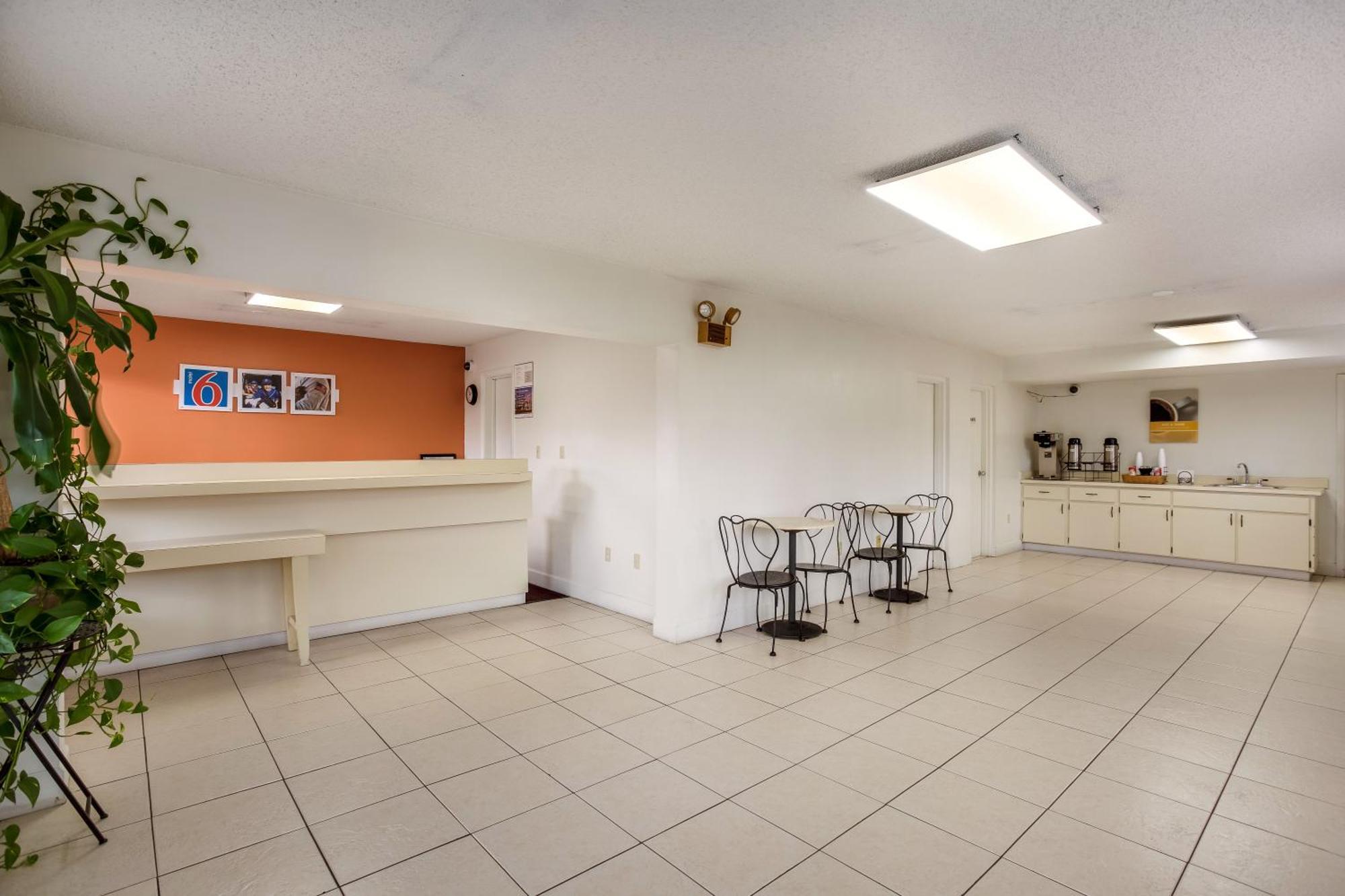 Motel 6-Macclenny, Fl ภายนอก รูปภาพ